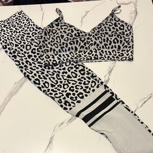 SHEIN Leopard Print Set in Black and White